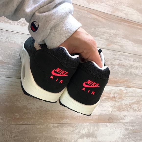 NWTNike ID Air Max 1 Premium Black Gold - Picture 3 of 8